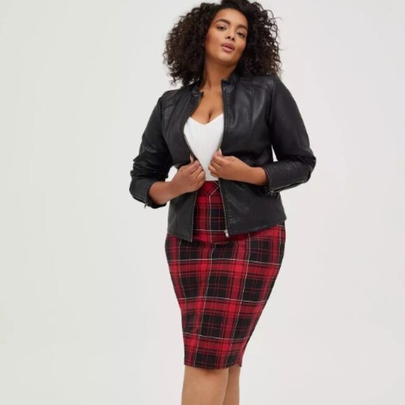 725-25 Torrid Red/White/Black plaid Midi Ponte Pencil Skirt Size 2 18/20 - Picture 2 of 13